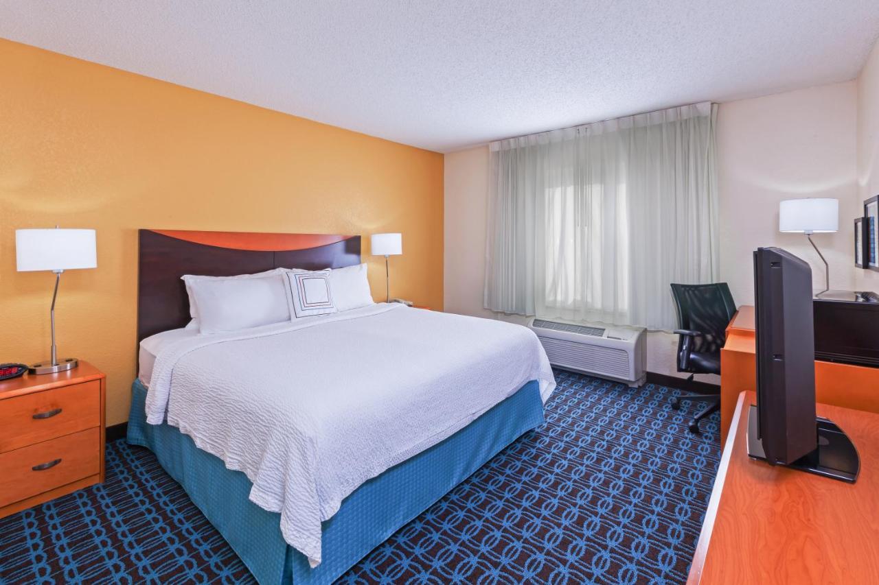 Fairfield Inn & Suites Houston Intercontinental Airport Экстерьер фото