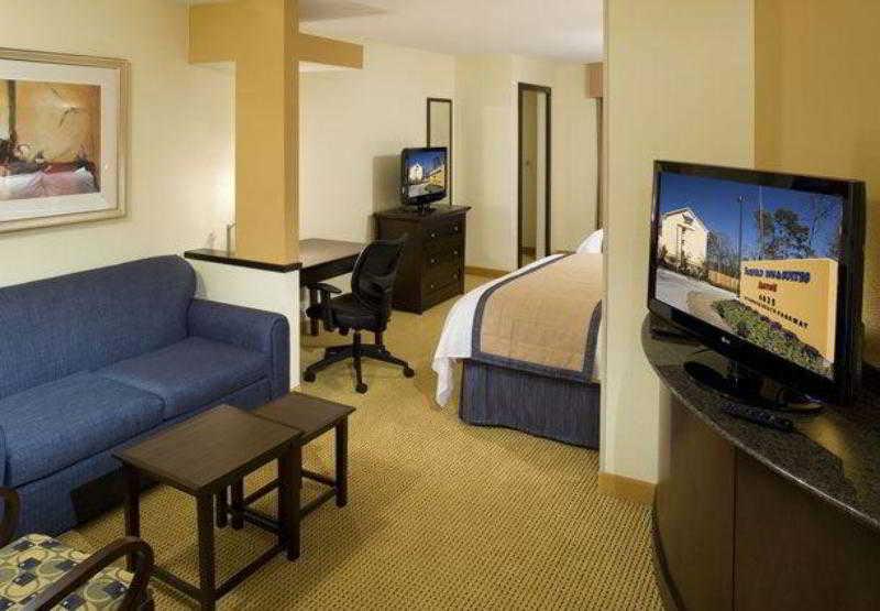 Fairfield Inn & Suites Houston Intercontinental Airport Номер фото
